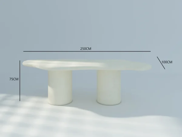 Nad'a Dining Table
